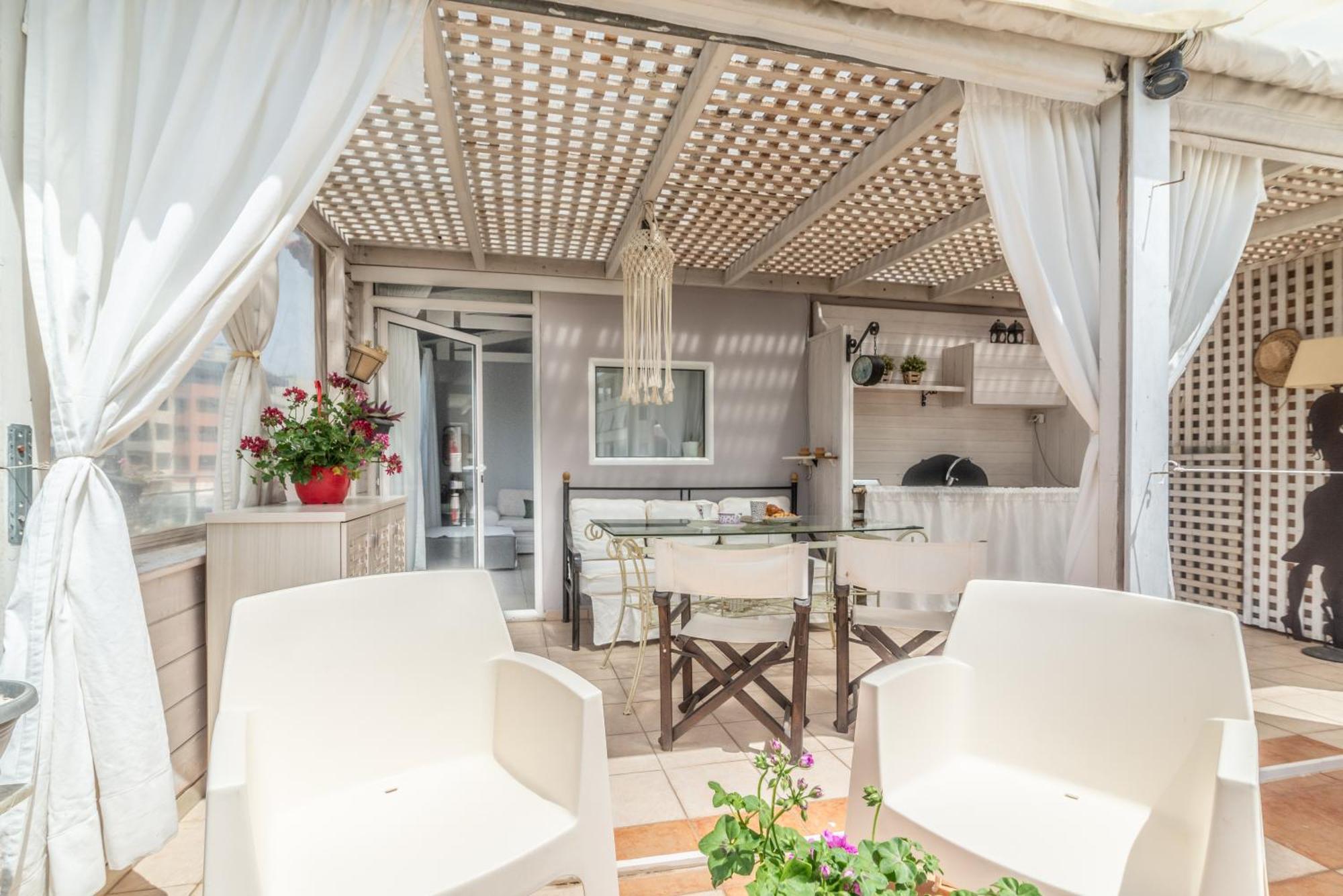 Apartment Atmospheric With Large Terrace